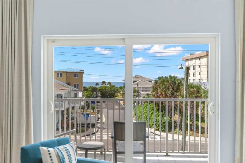 2 bedroom Condominium at 13101 Gulf Boulevard #1302, Madeira Bay Resort I Condo, Madeira Beach — photo 1