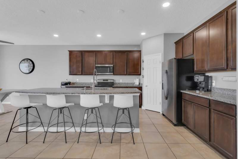 5 bedroom Single Family Residence at 2172 Bur Oak Boulevard, Live Oak Lake Ph 1, St Cloud — photo 5