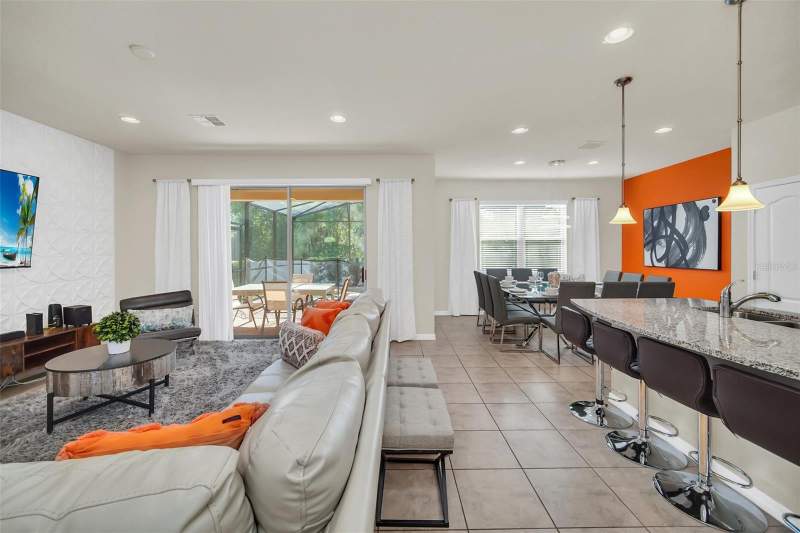 5 bedroom Single Family Residence at 1917 Nice Court, Windsor At Westside Ph 2A, Kissimmee — photo 5