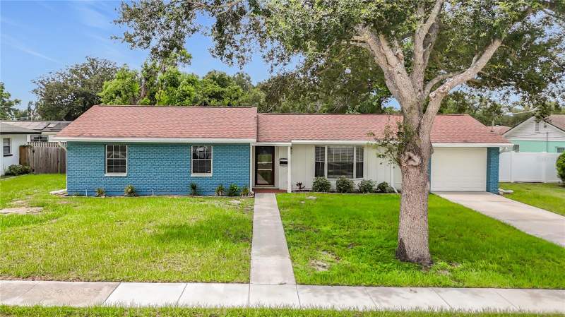 3 bedroom Single Family Residence at 514 W Hilda Drive, Kingsway Gardens, Brandon — photo 2