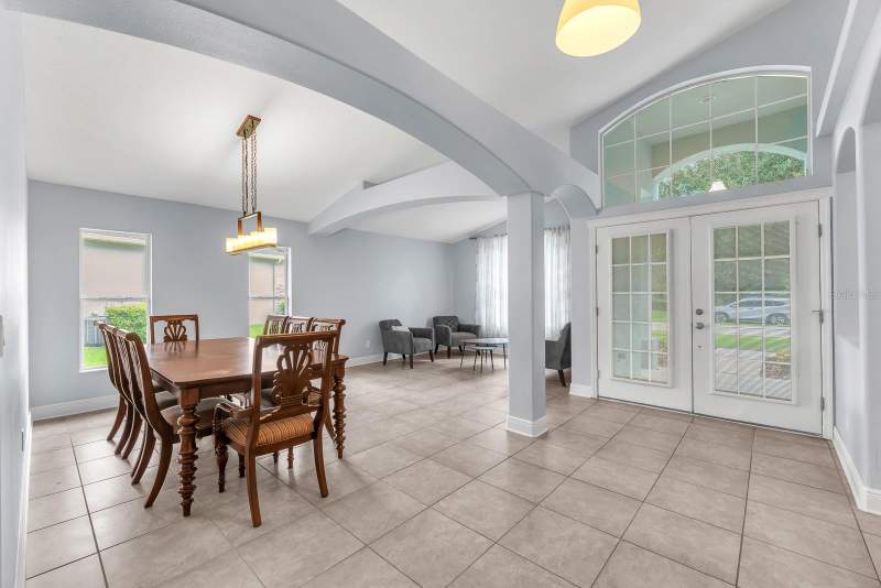 5 bedroom Single Family Residence at 16405 Bridgewalk Drive, Fishhawk Ranch Ph 2 Prcl, Lithia — photo 4
