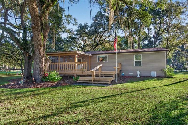 3 bedroom Manufactured Home at 14420 SW Tustenuggee Avenue, Tustenuggee Acres Un 1, Fort White — photo 4