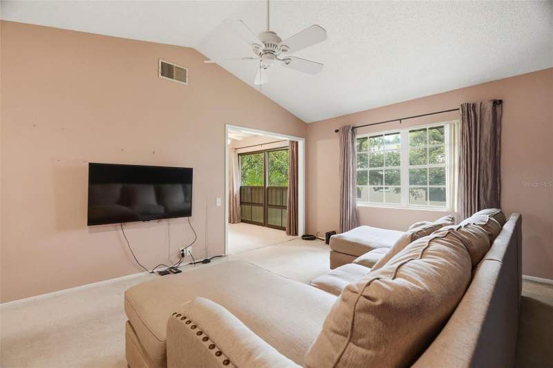 1 bedroom Condominium at 5265 E Bay Drive #723, Bay Oaks Condo, Clearwater — photo 2