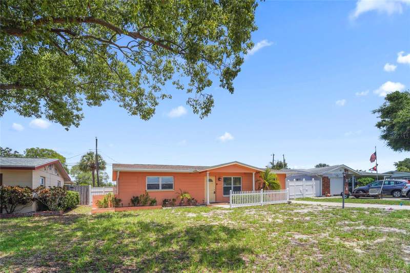 Ridgewood Lakes Davenport