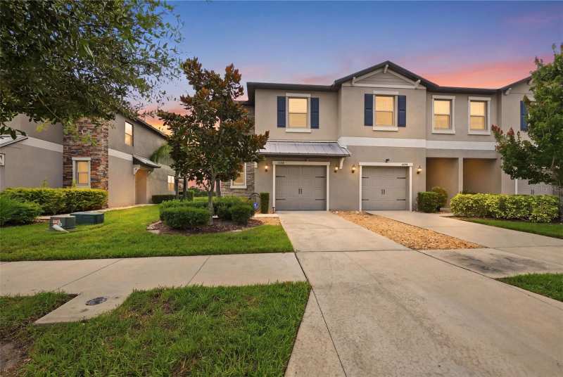 3 bedroom Townhouse at 15548 Florence Hollow Place, Cypress Crk Prcl K Ph 1, Sun City Center — photo 1