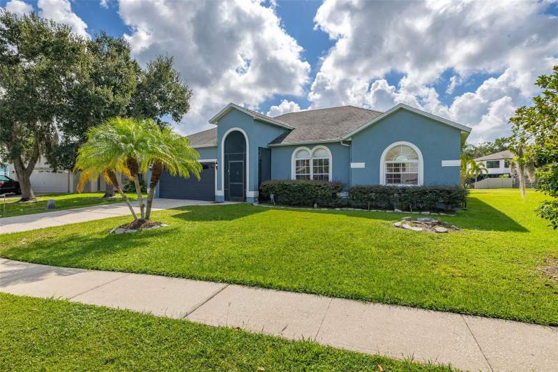 3 bedroom Single Family Residence at 2605 Fern Cove Way, Dahlia Reserve At Crescent Lakes, Kissimmee — photo 2