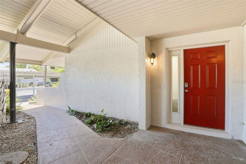 2 bedroom Villa at 1208 14th Circle, New Haven Condo, Largo — photo 3
