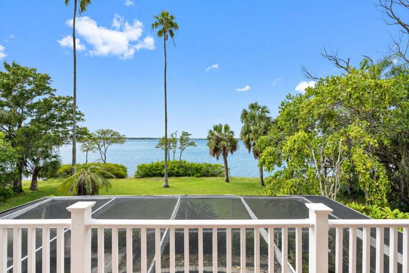3 bedroom Single Family Residence at 600 Shore Drive, Tampashores Bay Sec, Oldsmar — photo 2