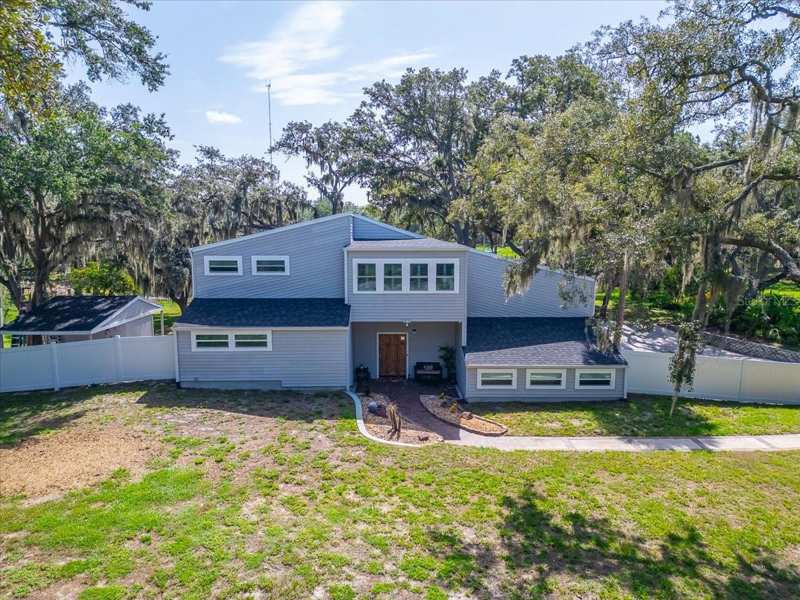 3 bedroom Single Family Residence at 11302 Sandpine Road, Shadow Run Unit 1, Riverview — photo 1