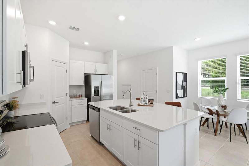 3 bedroom Townhouse at 3684 Circle Hook Street, Bellalago Pod G Twnhms, Kissimmee — photo 5