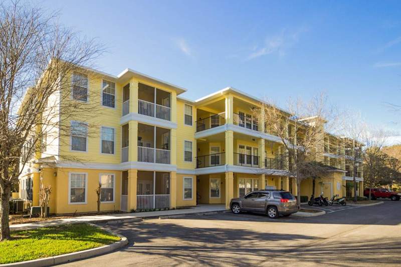 3 bedroom Condominium at 2245 NW 16th Terrace #2245, Charleston Place, Gainesville — photo 2