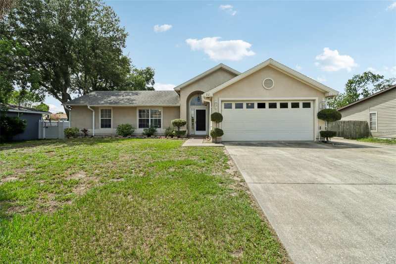 3 bedroom Single Family Residence at 1977 S Old Mill Drive, Deltona Lakes Unit 09, Deltona — photo 1
