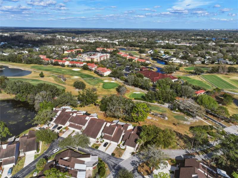 Fairway Lakes Townhomes VillagHomes for Sale in Tampa, FL