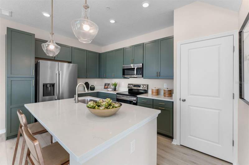 4 bedroom Townhouse at 723 Blissful Gardens Way, Eden Crest Townhomes, Apopka — photo 4