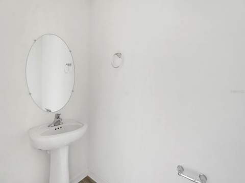1730 Wynford Circle, Tavares FL - photo 12 of 38