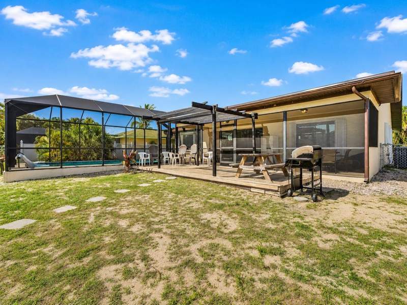 3 bedroom Single Family Residence at 2368 Pellam Boulevard, Port Charlotte Sec 021, Port Charlotte — photo 4