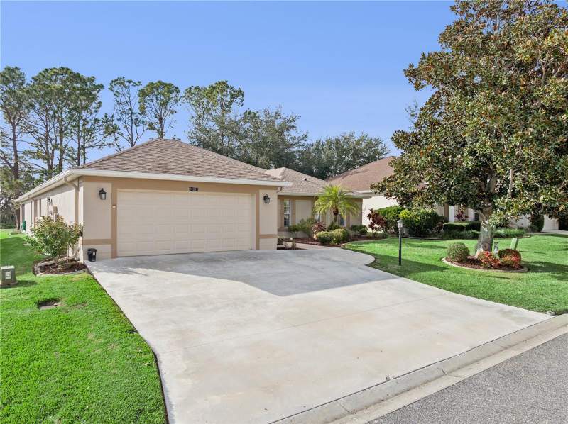 3 bedroom Single Family Residence at 24215 Belle Mede Drive, Plantation At Leesburg Belle Terre Village L, Leesburg — photo 4