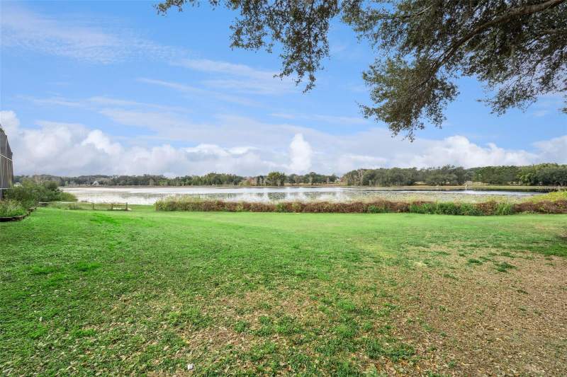 4 bedroom Single Family Residence at 19949 S BUCKHILL ROAD, LAKE MONTGOMERY ESTATES, CLERMONT — photo 3