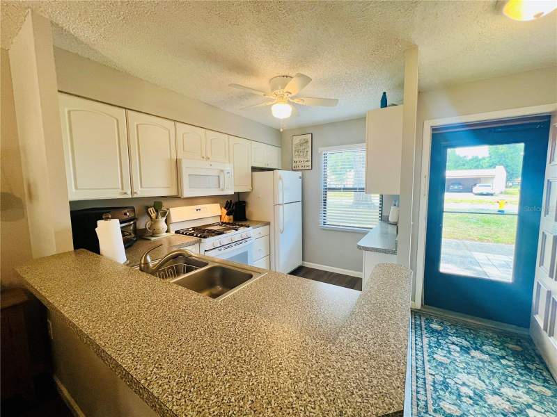 2 bedroom Villa at 2955 Flint Drive, Mission Hills Condo, Clearwater — photo 2