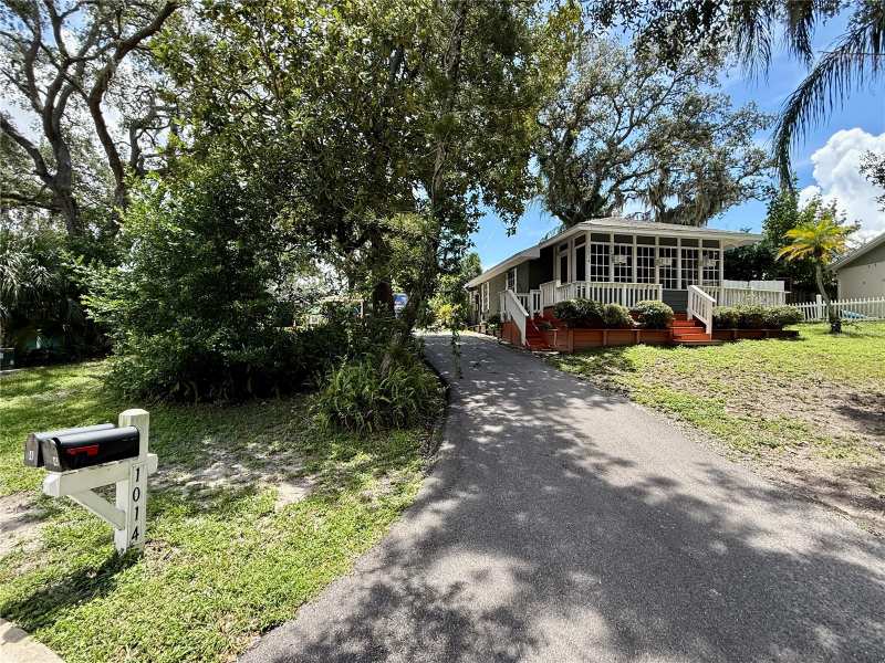 2 bedroom Single Family Residence at 1014 W Mohawk Avenue, Riverside Estates, Tampa — photo 1