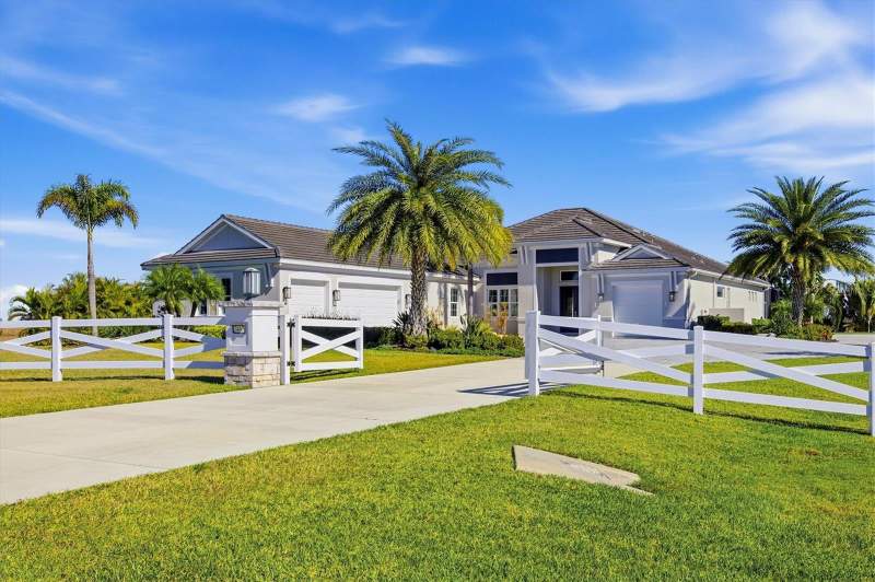3 bedroom Single Family Residence at 3467 Compound Court, Hampton Lakes, Sarasota — photo 2