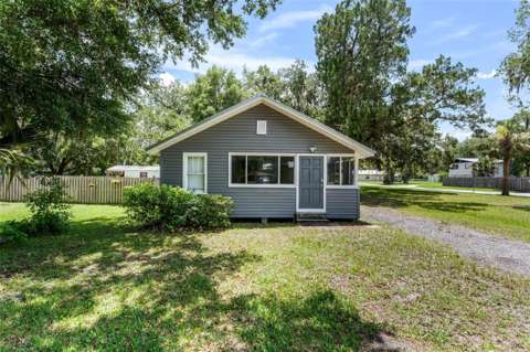 302 Park Avenue, home for sale in Hastings 32145