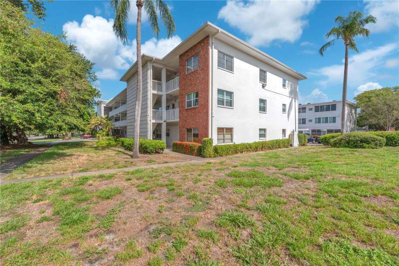 Disston Arms Apartments Condo