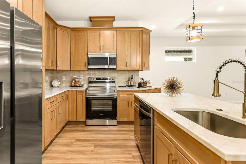 4 bedroom Single Family Residence at 2922 W Giddens Avenue, Avondale, Tampa — photo 4