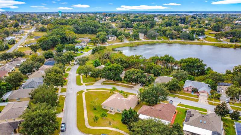 5 bedroom Single Family Residence at 697 WINDING LAKE DRIVE, EAST LAKE ESTATES, CLERMONT — photo 4