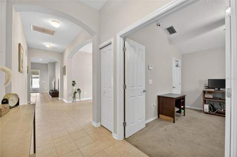 424 Down Pine Drive, Seffner FL - photo 7 of 36