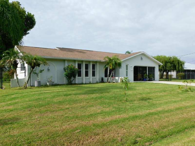 2 bedroom Single Family Residence at 8750 SW Liverpool Road, Sunnybreeze Harbor Golf Course, Arcadia — photo 1