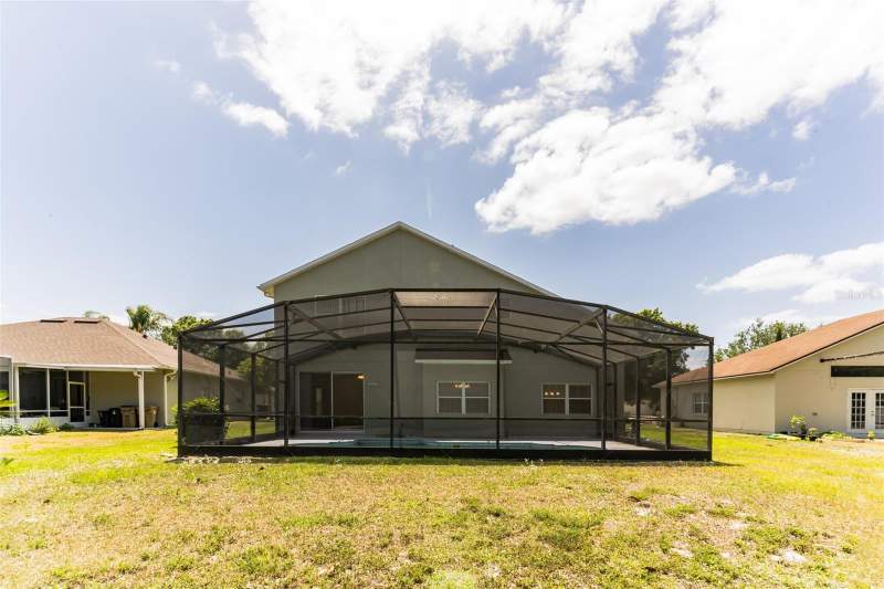 5 bedroom Single Family Residence at 2433 Huron Circle, Brighton Lakes Ph 1, Kissimmee — photo 4
