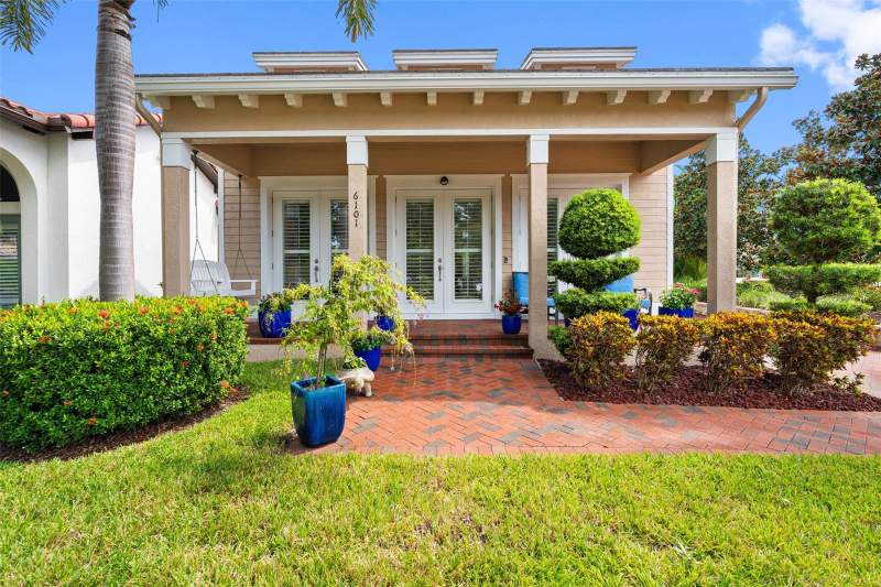 4 bedroom Single Family Residence at 6101 Yeats Manor Drive, Westshore Yacht Club Ph 2, Tampa — photo 4