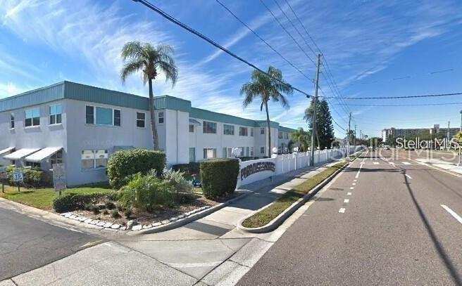 1 bedroom Condominium at 5356 81st Street #15, Paradise Shores, St Petersburg — photo 1