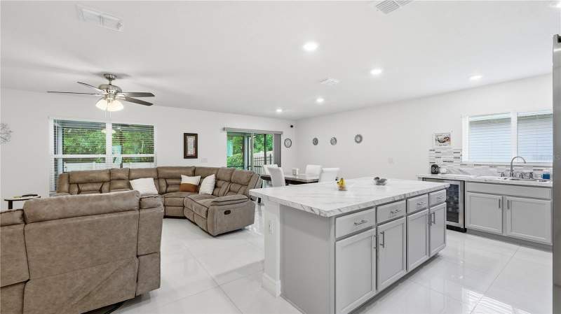 3 bedroom Single Family Residence at 2457 Bulrush Drive, Canoe Creek Crossings, St Cloud — photo 2