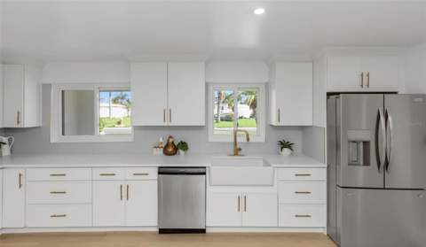 220 Driftwood Drive, Palm Harbor FL - photo 18 of 98