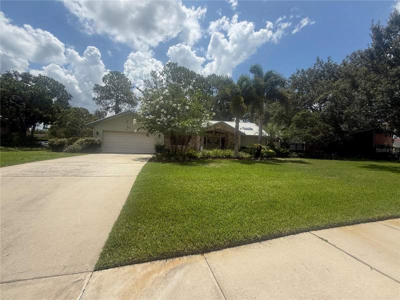 4 bedroom Single Family Residence at 2215 Toniwood Lane, Tarpon Woods Third Add, Palm Harbor — photo 4