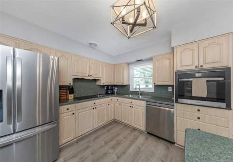 6191 6th Avenue, St Petersburg FL - photo 6 of 6