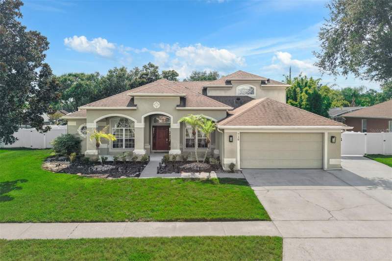 5 bedroom Single Family Residence at 718 LITTLE HAMPTON LANE, WINDERMERE CHASE PH 01, GOTHA — photo 1