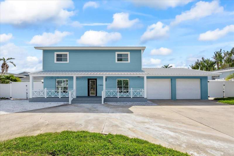 4 bedroom Single Family Residence at 7886 9th Avenue, South Causeway Isle Yacht Club Add, St Petersburg — photo 3