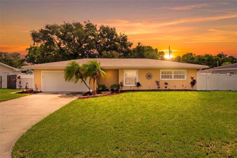 Douglas Manor Estates