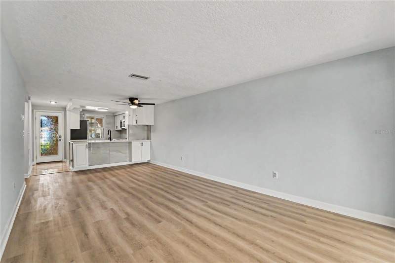 2 bedroom Condominium at 4247 Stratford Drive, Gardens Beacon Square, New Port Richey — photo 4