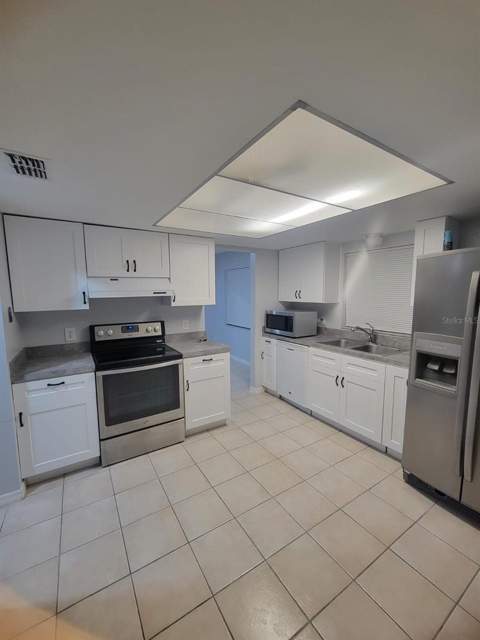 1326 Sweetwood Boulevard, Kissimmee FL - photo 11 of 20