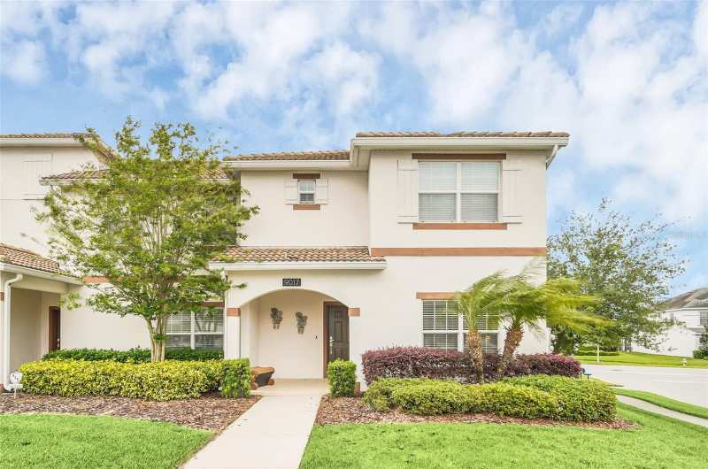5 bedroom Townhouse at 9017 Dogleg Drive, Stoneybrook South Ph I-1 & J-1, Davenport — photo 1