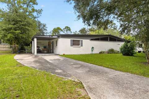 1320 NE 28Th Avenue, home for sale in Gainesville 32609