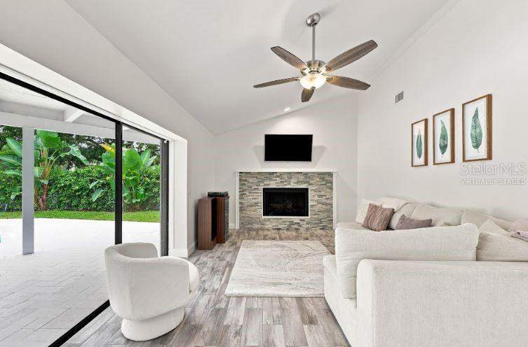 3 bedroom Single Family Residence at 13904 Hayward Place, Stoneleigh, Tampa — photo 5