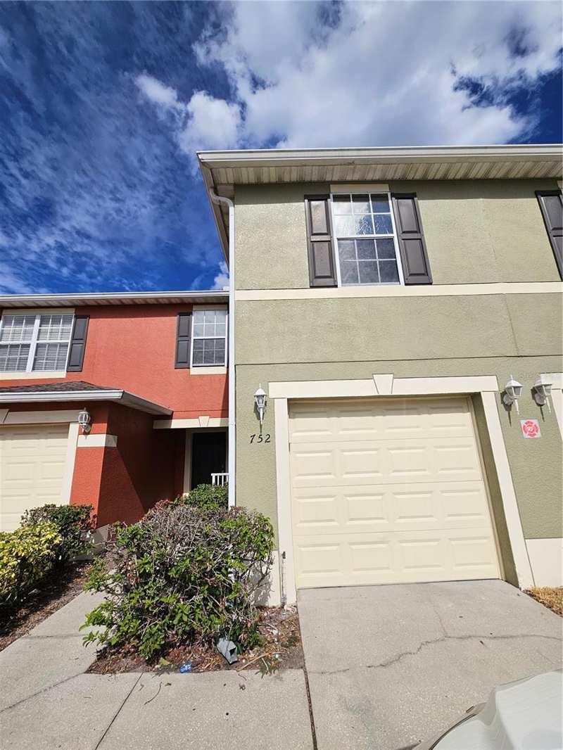 3 bedroom Condominium at 752 Cresting Oak Circle #64, Oakcrest/Southmeadowph N, Orlando — photo 1