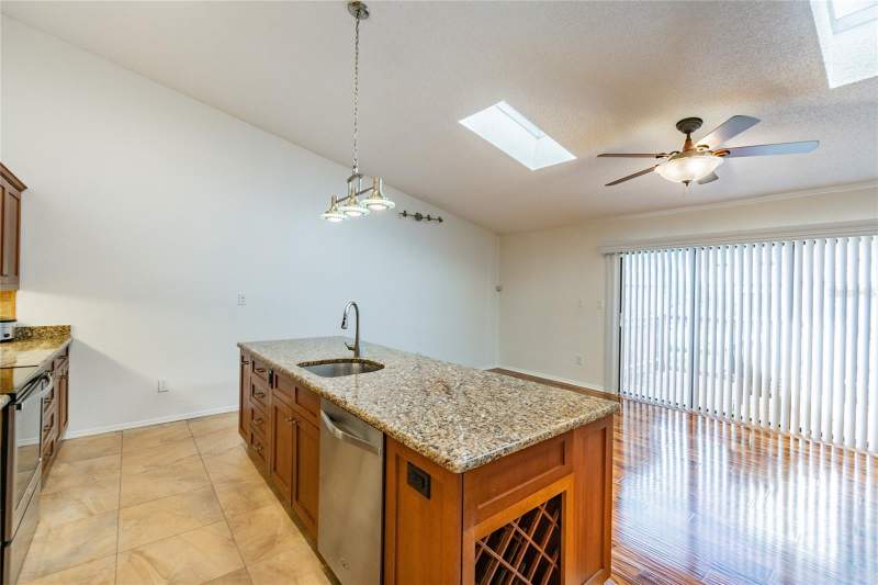 3 bedroom Townhouse at 6435 92nd Place #904, Lake Forest, Pinellas Park — photo 4