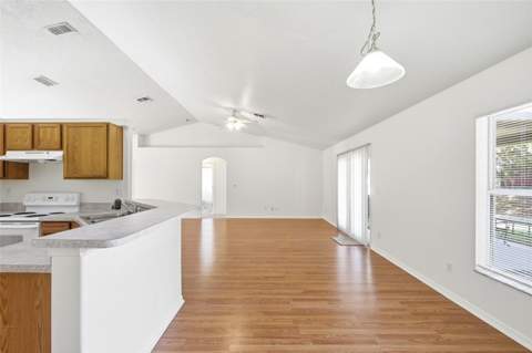 10320 Vista Pines Loop, Clermont FL - photo 6 of 6