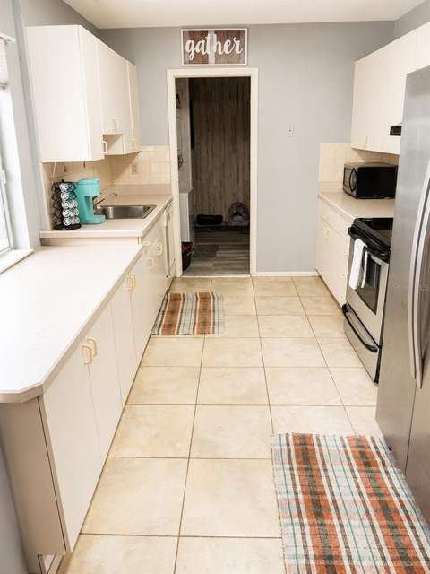 18295 Van Nuys Circle, Port Charlotte FL - photo 12 of 19